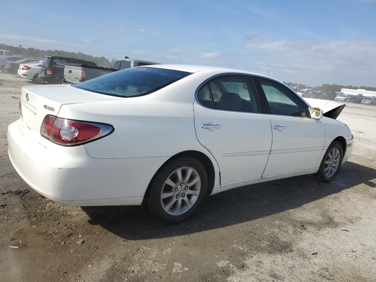 Lot #3038103224 2003 LEXUS ES 300