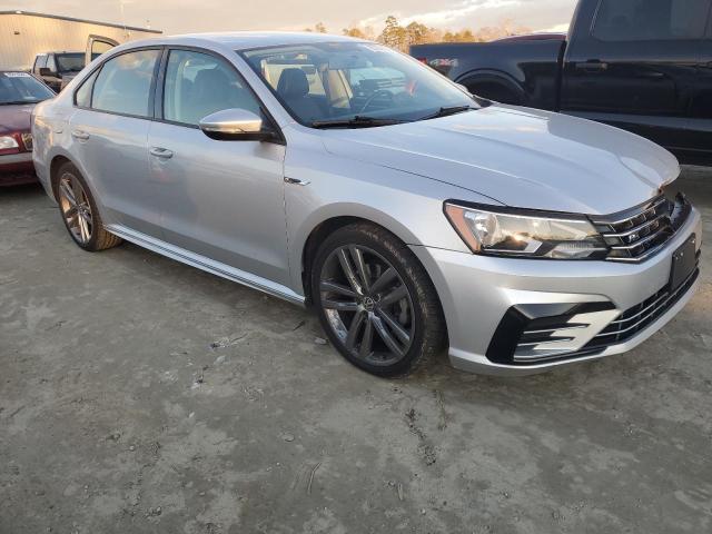 2018 VOLKSWAGEN PASSAT S - 1VWAA7A38JC033943