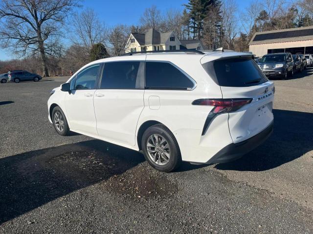 TOYOTA SIENNA LE 2022 white  hybrid engine 5TDKSKFC5NS043723 photo #3