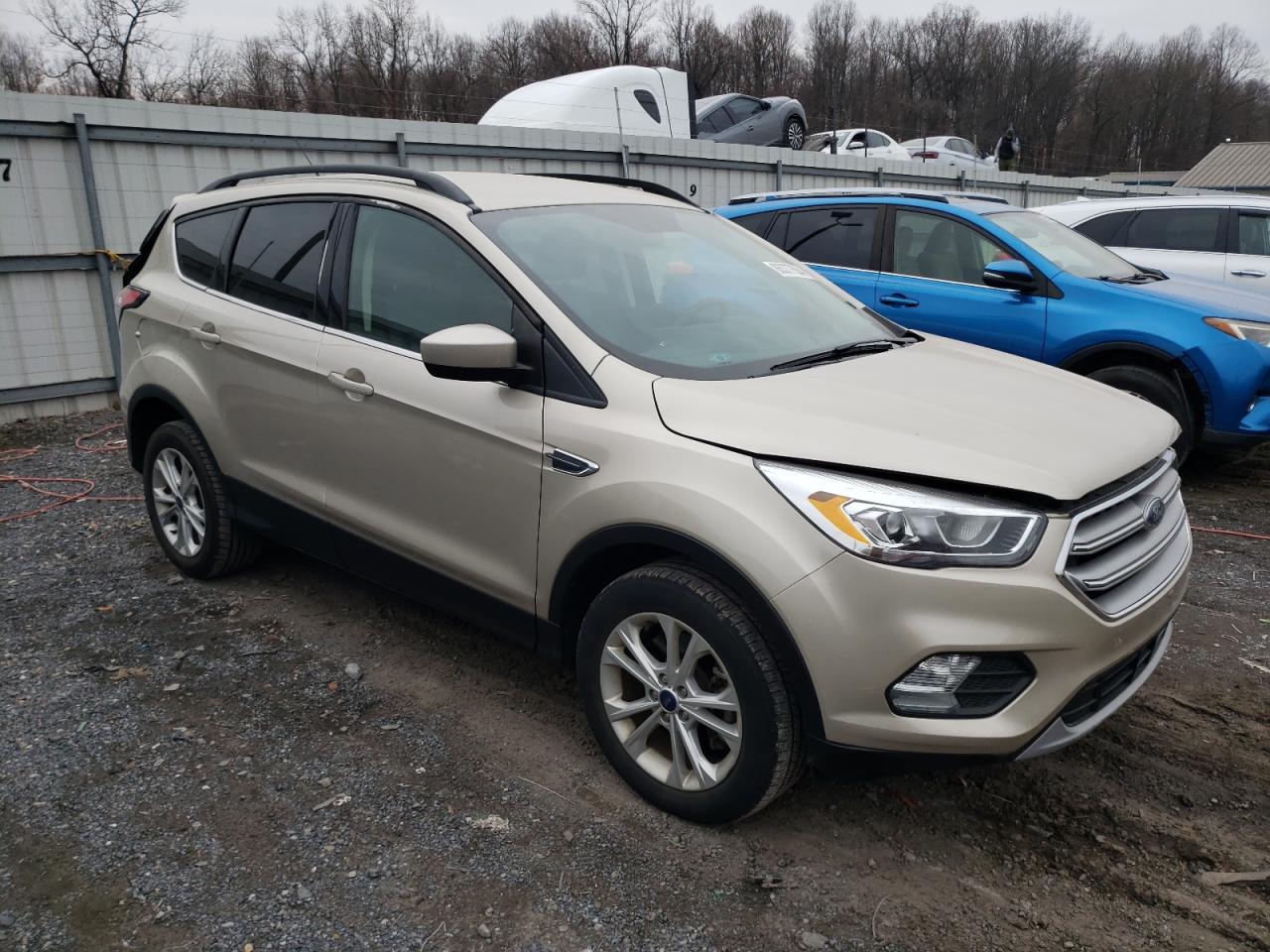 Lot #3045657673 2017 FORD ESCAPE SE