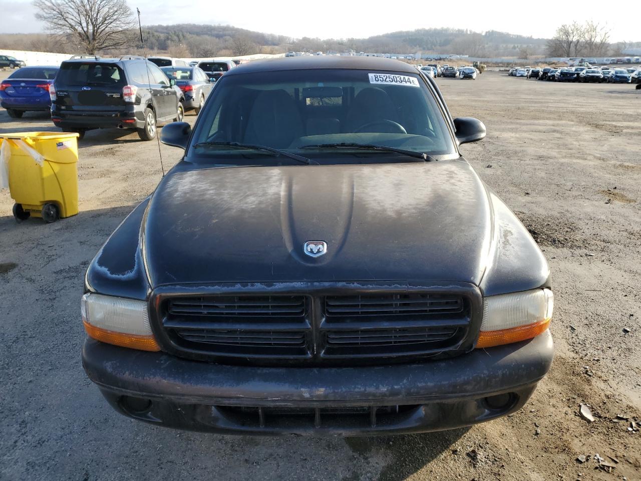 Lot #3050643090 1999 DODGE DAKOTA