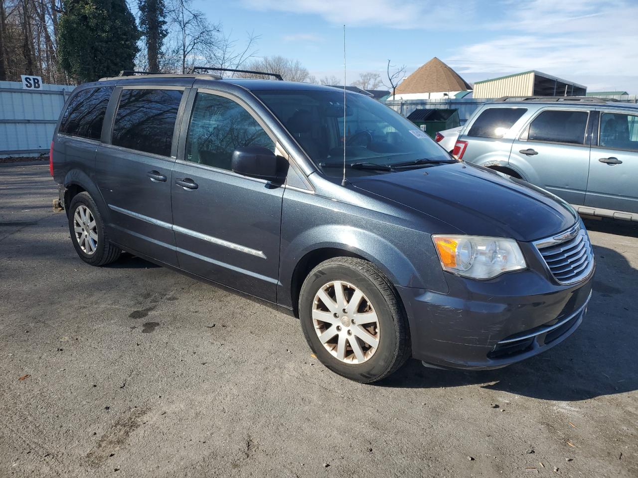 Lot #3040720790 2014 CHRYSLER TOWN & COU