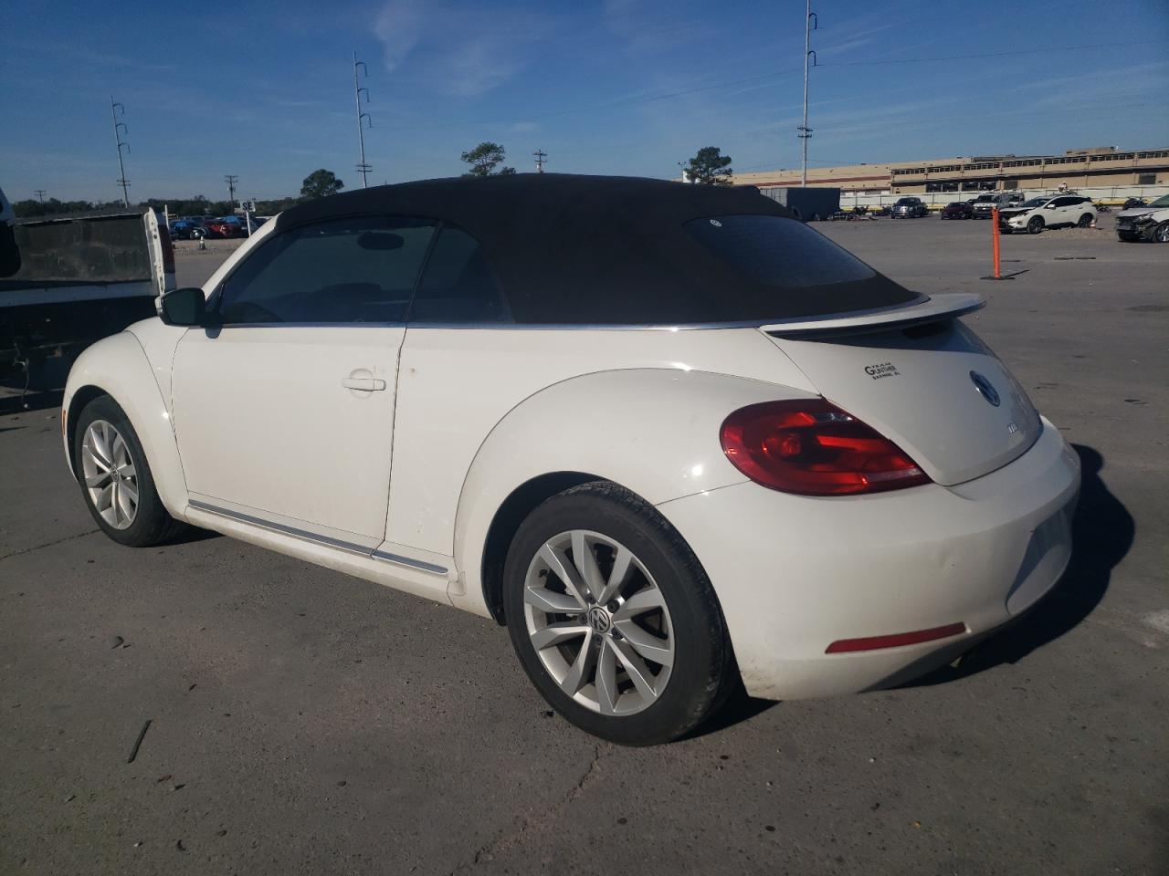 Lot #3027061769 2013 VOLKSWAGEN BEETLE