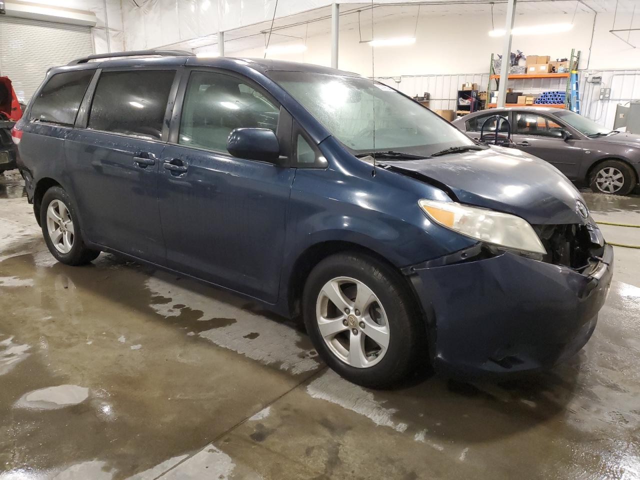 Lot #3034305111 2012 TOYOTA SIENNA LE