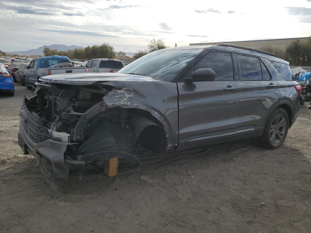  Salvage Ford Explorer