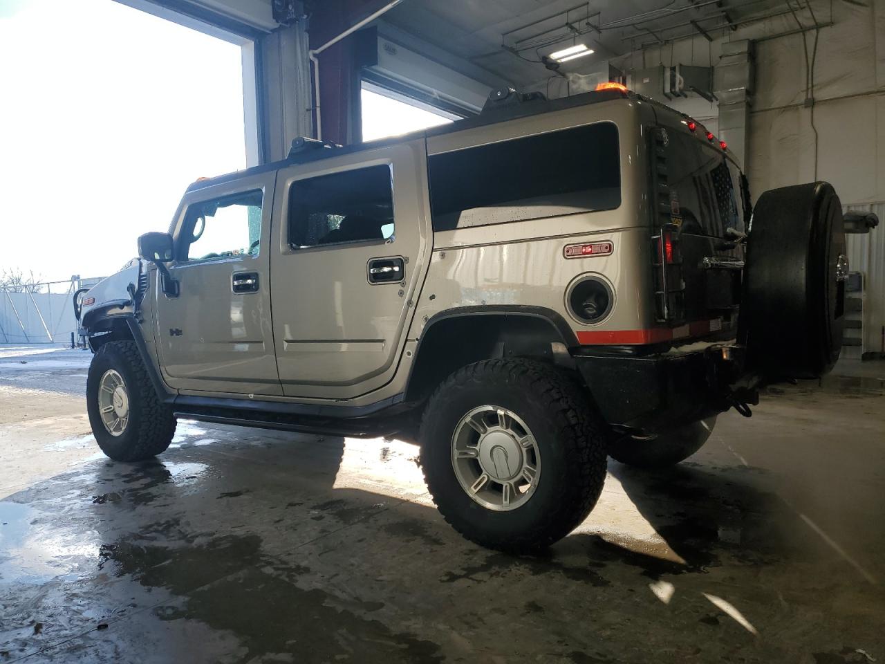 Lot #3055446124 2003 HUMMER H2