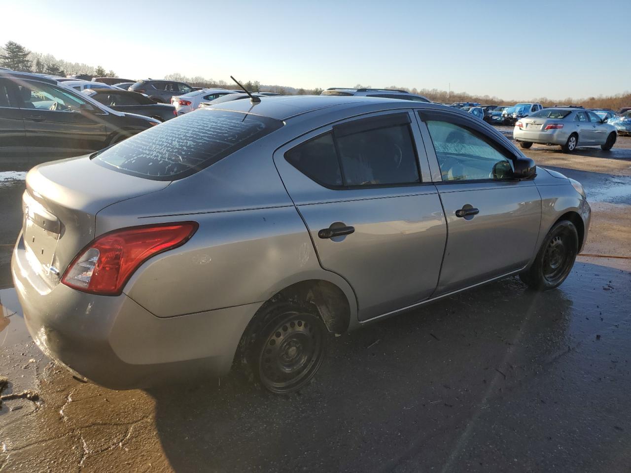 Lot #3033327824 2012 NISSAN VERSA S