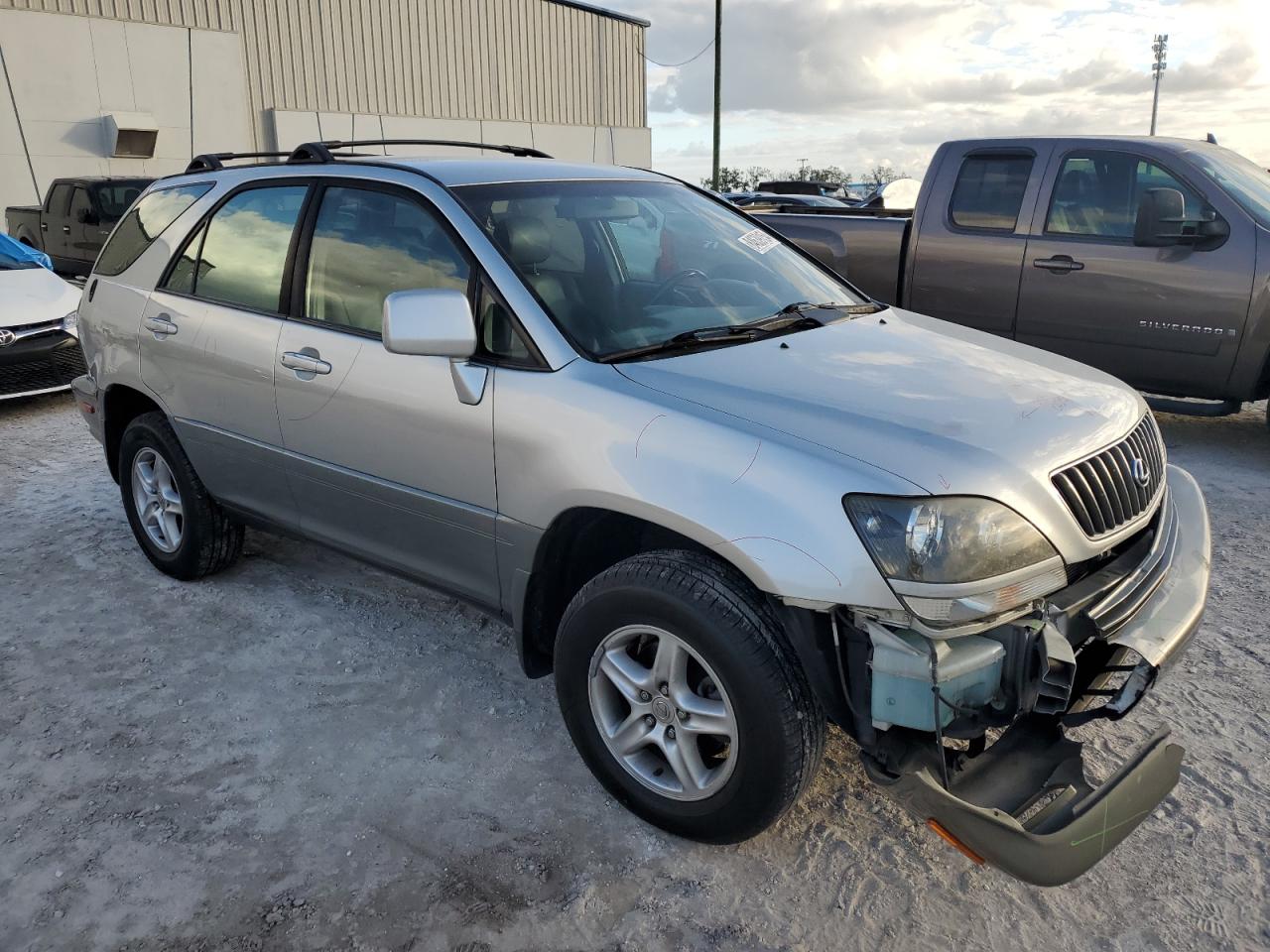 Lot #3034606772 2000 LEXUS RX 300