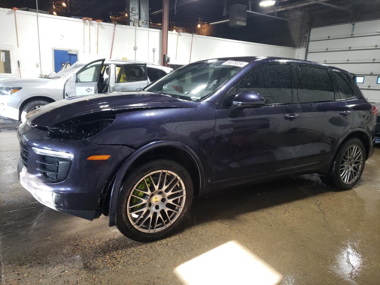  Salvage Porsche Cayenne