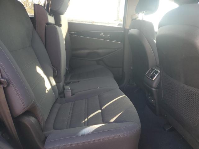 2016 KIA SORENTO LX - 5XYPG4A50GG007210