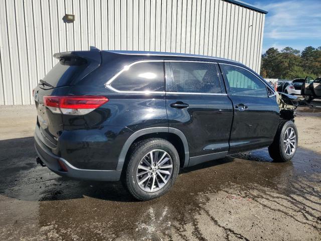 2019 TOYOTA HIGHLANDER - 5TDKZRFH3KS565715