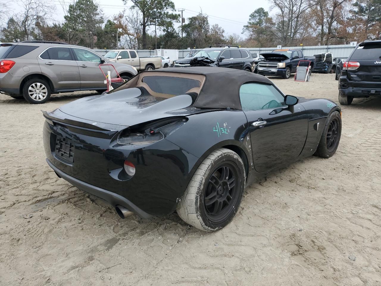 Lot #3028388786 2007 PONTIAC SOLSTICE G