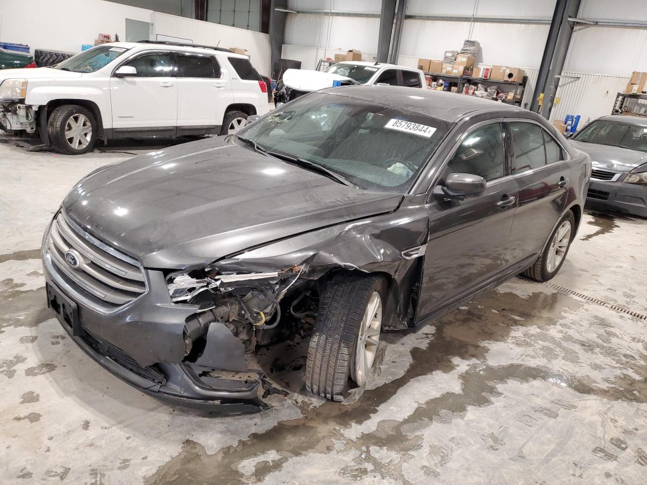  Salvage Ford Taurus