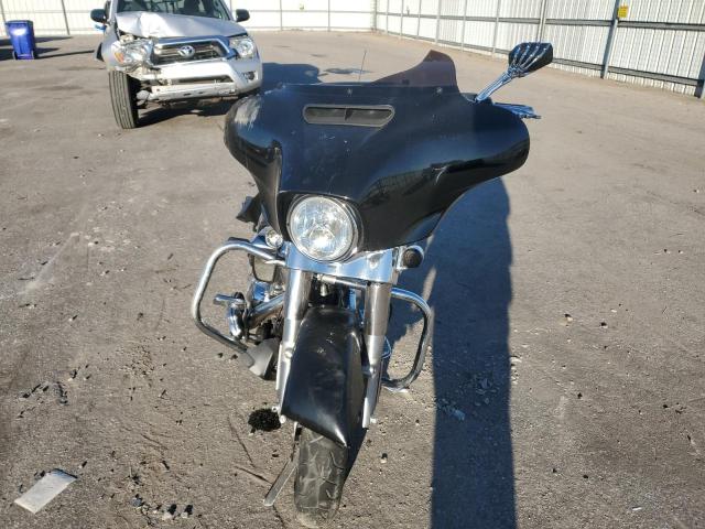 2019 HARLEY-DAVIDSON FLHX - 1HD1KBC1XKB676010