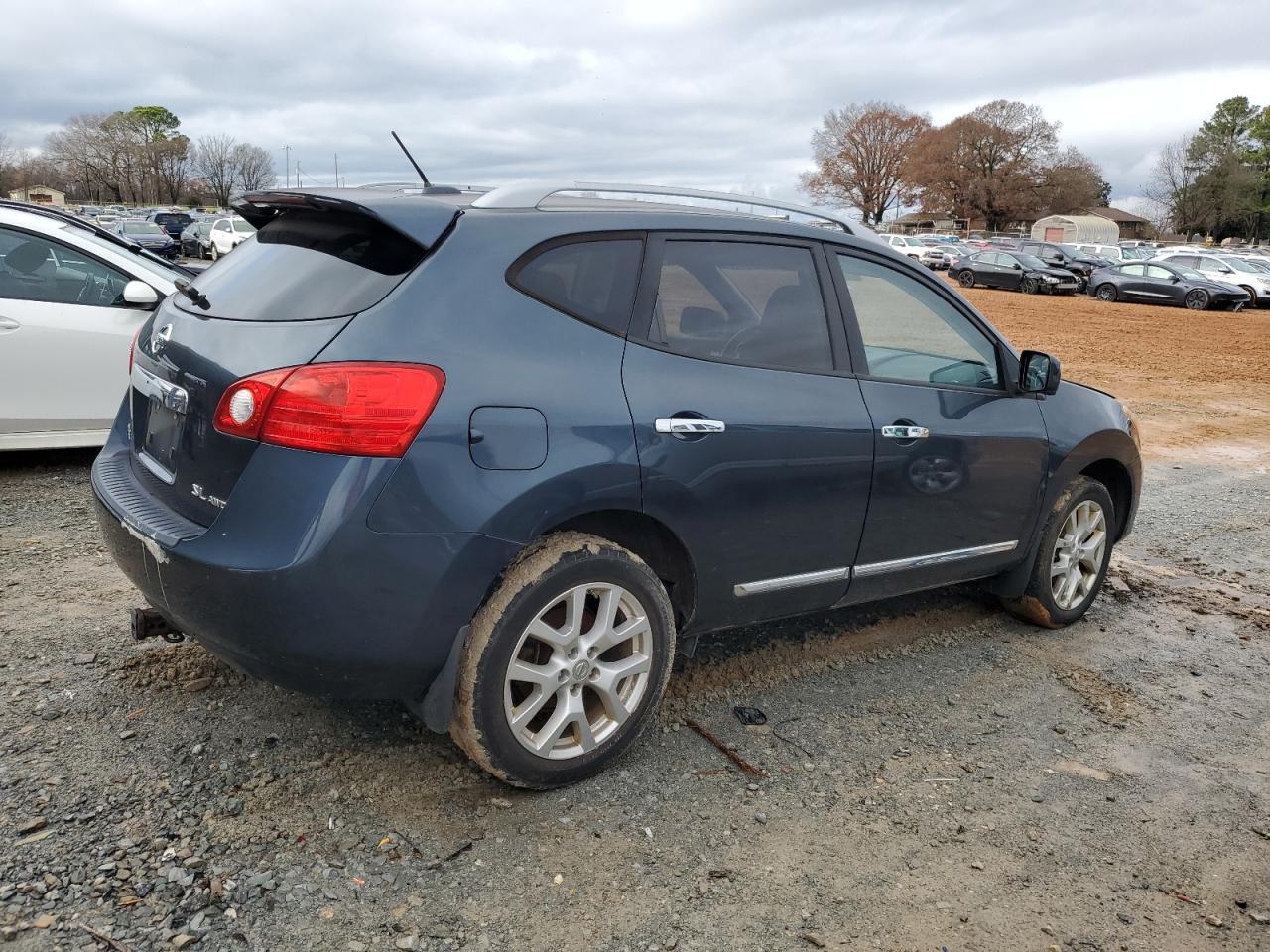 Lot #3027049803 2013 NISSAN ROGUE S