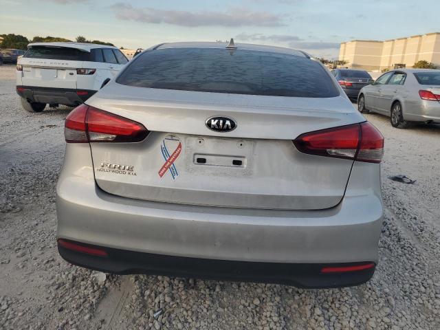 VIN 3KPFK4A76JE205693 2018 KIA FORTE no.6