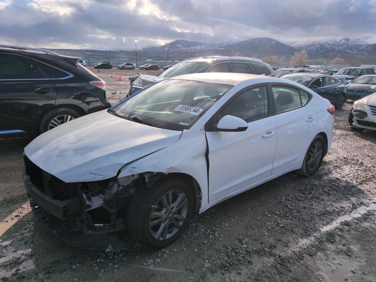  Salvage Hyundai ELANTRA