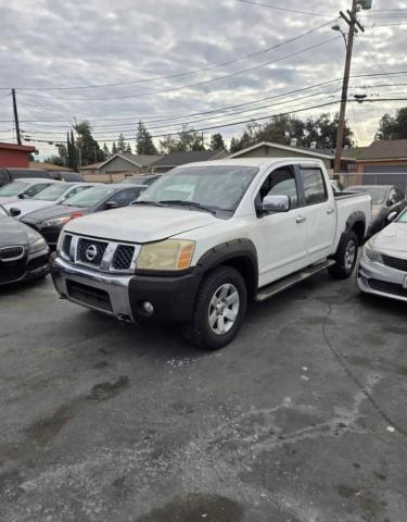 NISSAN TITAN XE 2004 white crew pic gas 1N6AA07B04N567307 photo #3