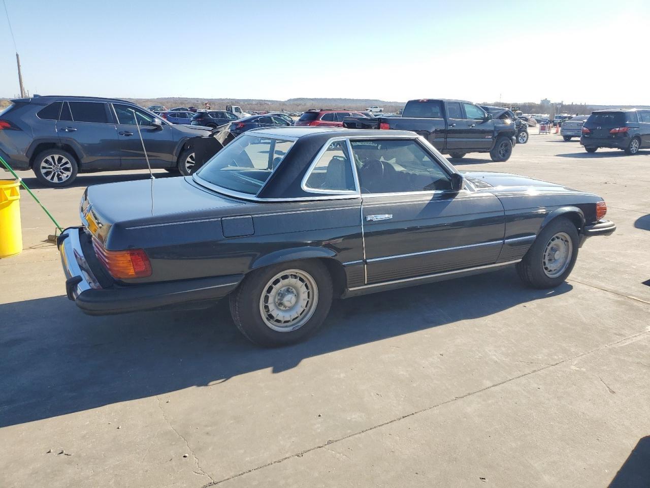 Lot #3034268074 1985 MERCEDES-BENZ 380 SL