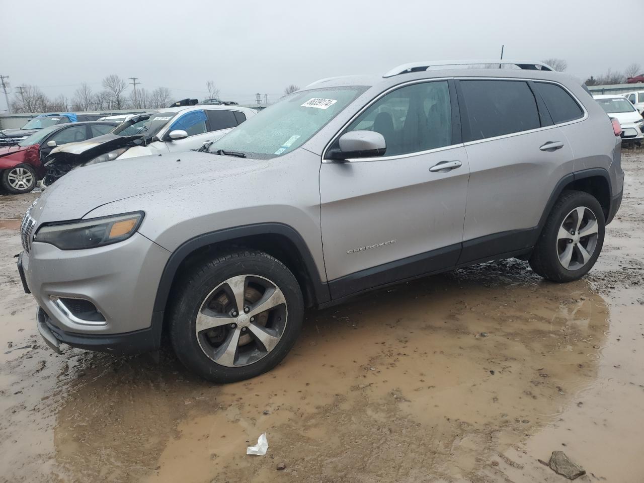  Salvage Jeep Grand Cherokee