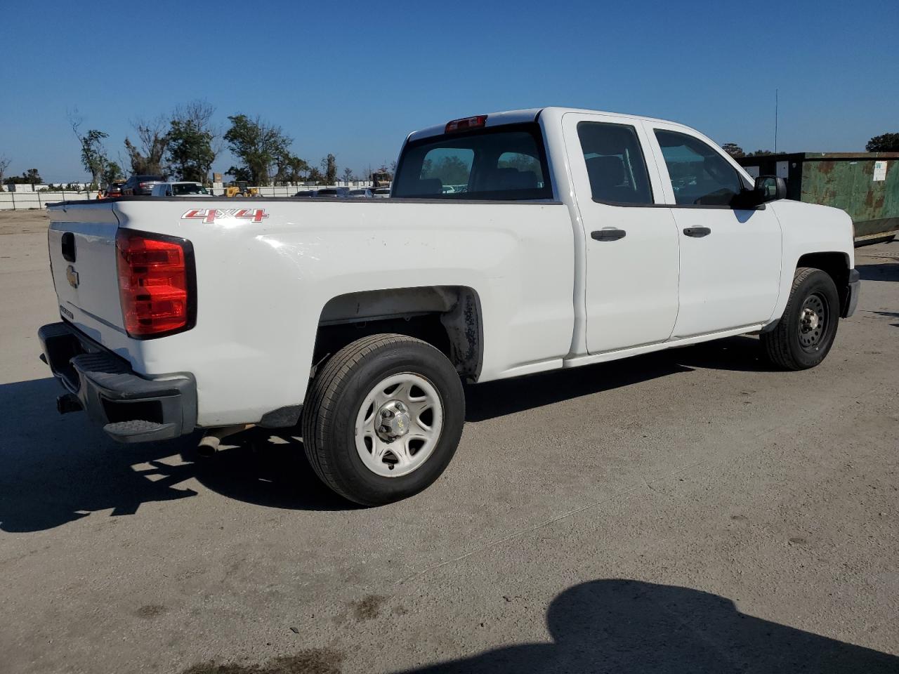 Lot #3033041013 2015 CHEVROLET SILVERADO