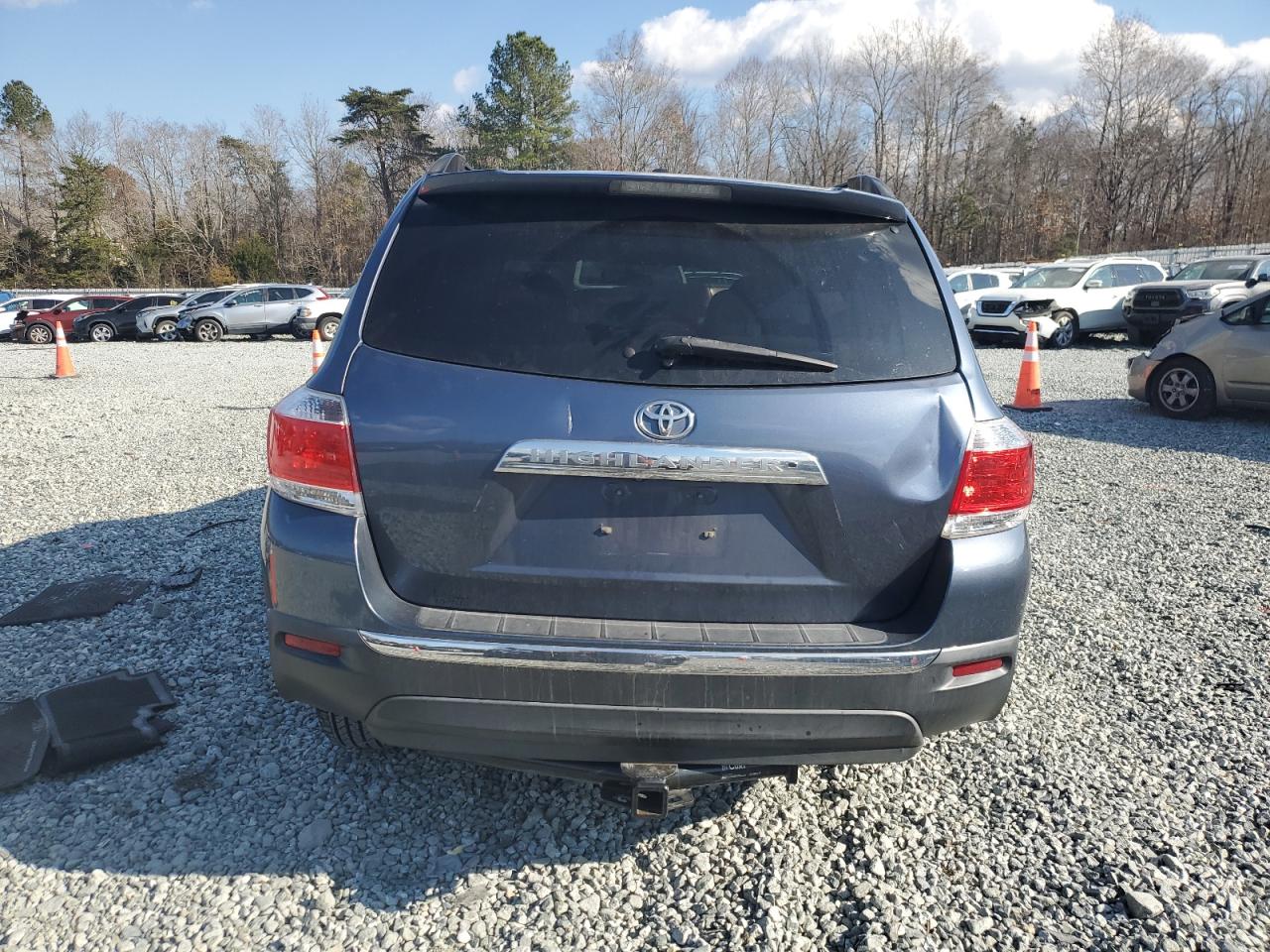 Lot #3024698751 2011 TOYOTA HIGHLANDER