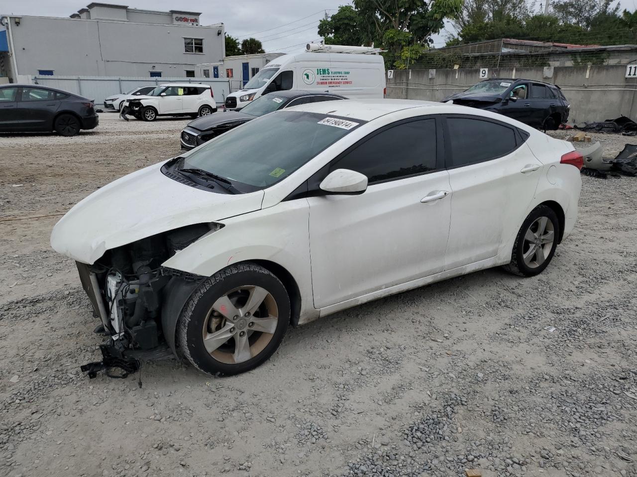 Lot #3029579087 2013 HYUNDAI ELANTRA GL