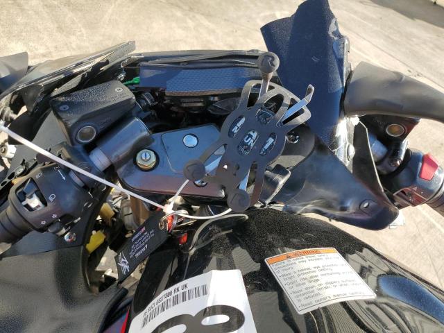 2005 SUZUKI GSX1300 RK JS1GW71A052103664