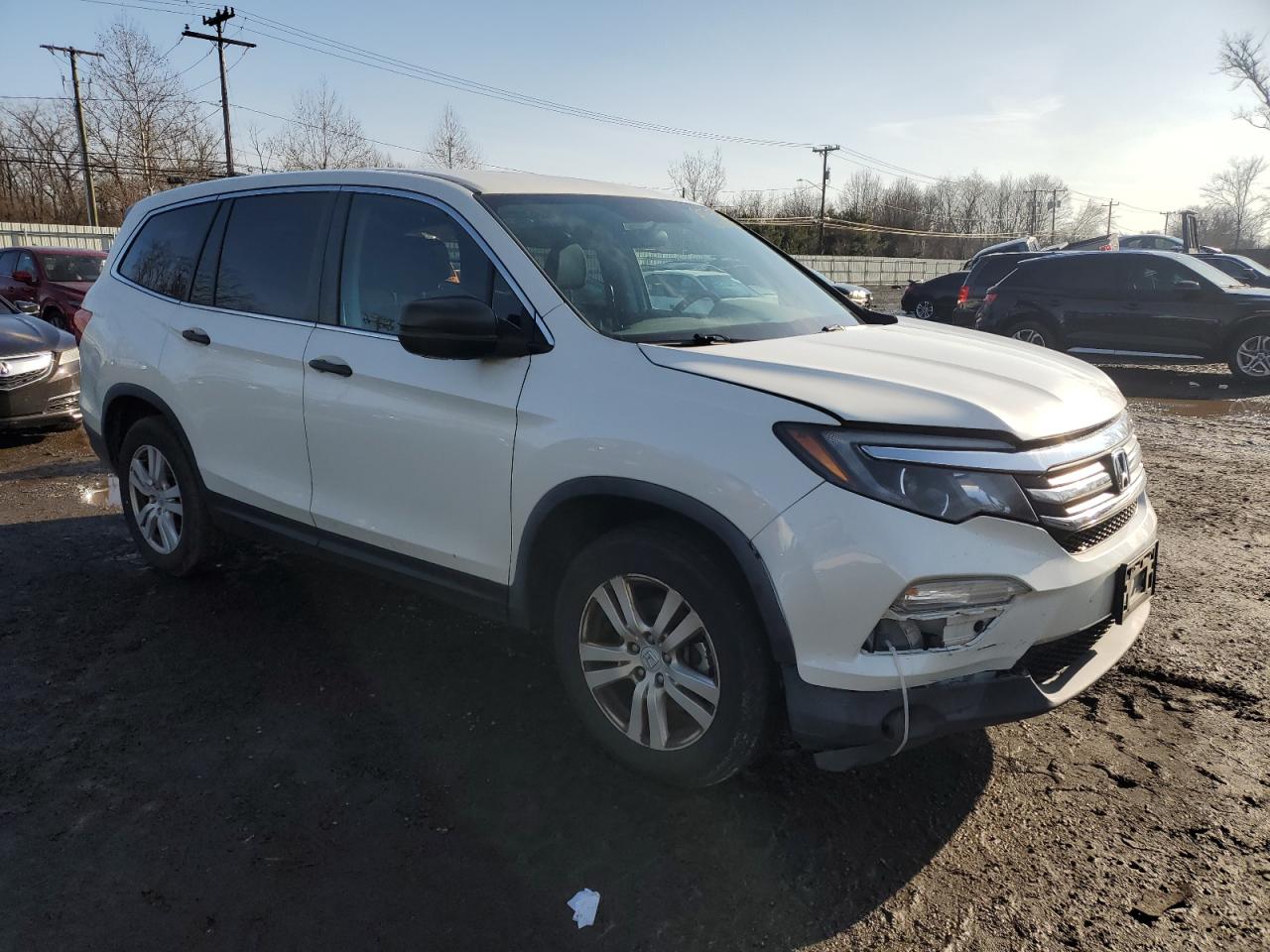 Lot #3033011018 2017 HONDA PILOT LX