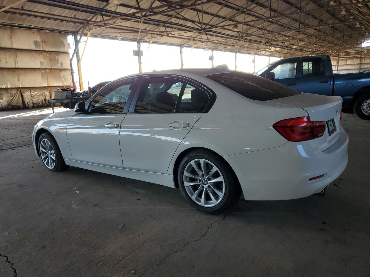 Lot #3027028859 2018 BMW 320 I