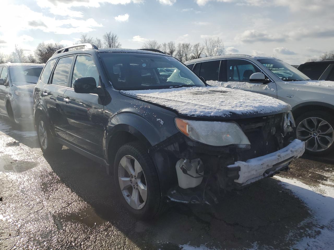 Lot #3033011001 2009 SUBARU FORESTER 2