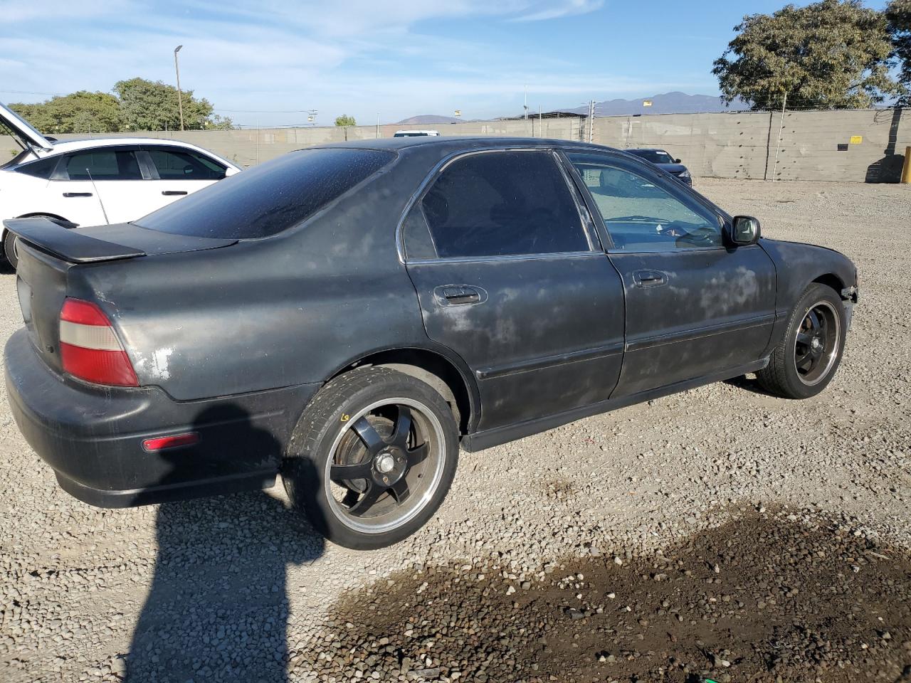 Lot #3024397560 1995 HONDA ACCORD LX