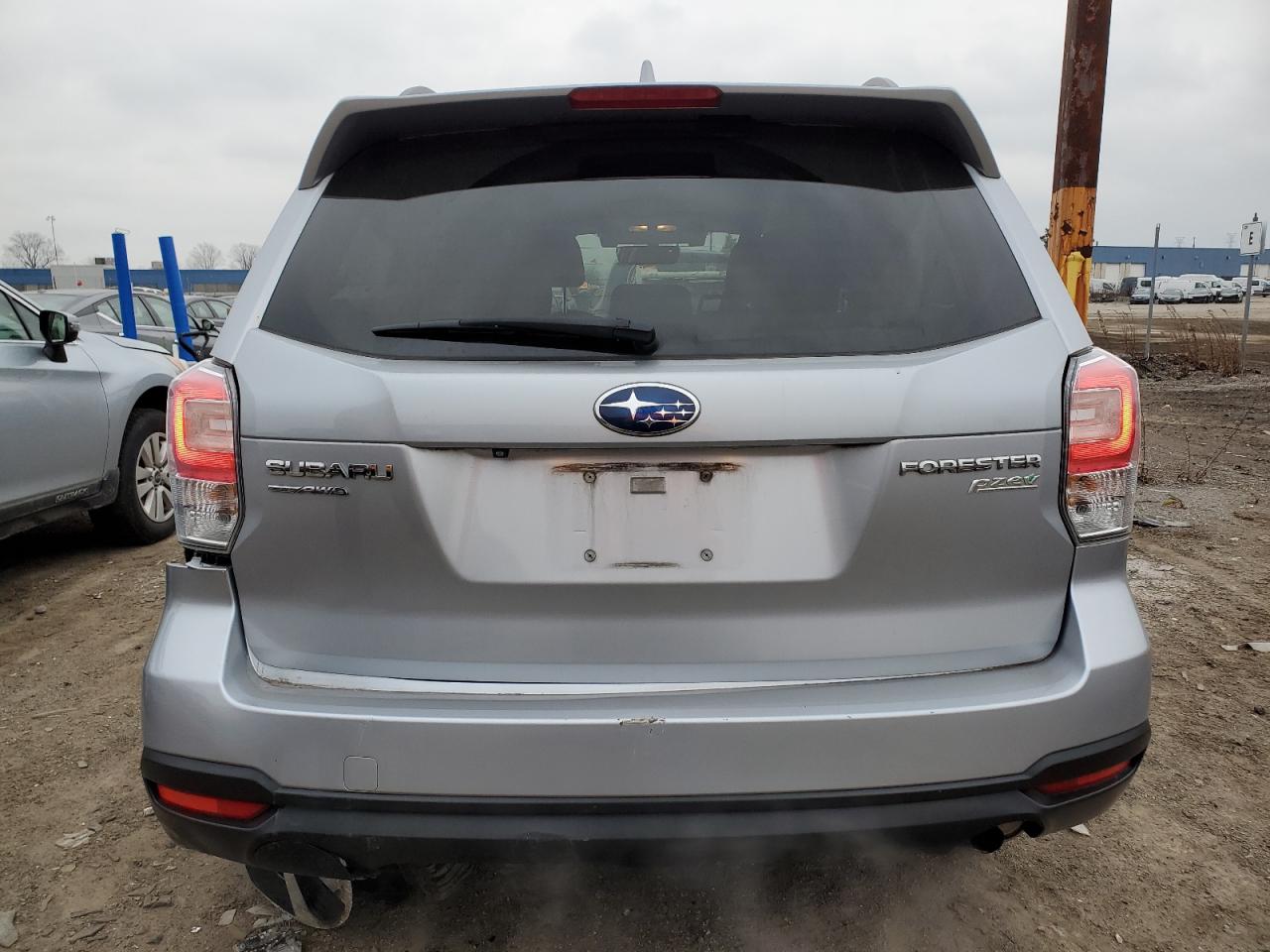 Lot #3048304733 2017 SUBARU FORESTER 2