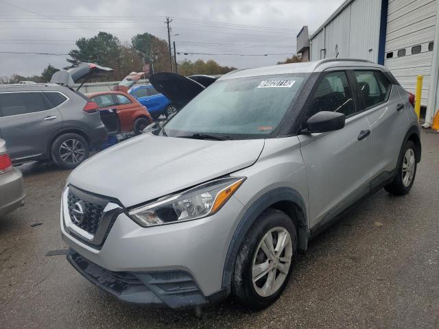 VIN 3N1CP5CU1KL501251 2019 NISSAN KICKS no.1