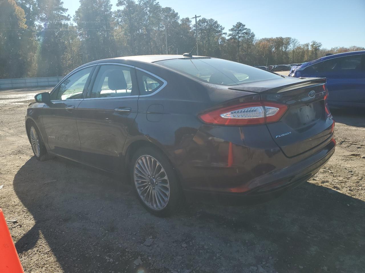 Lot #3030433468 2013 FORD FUSION TIT