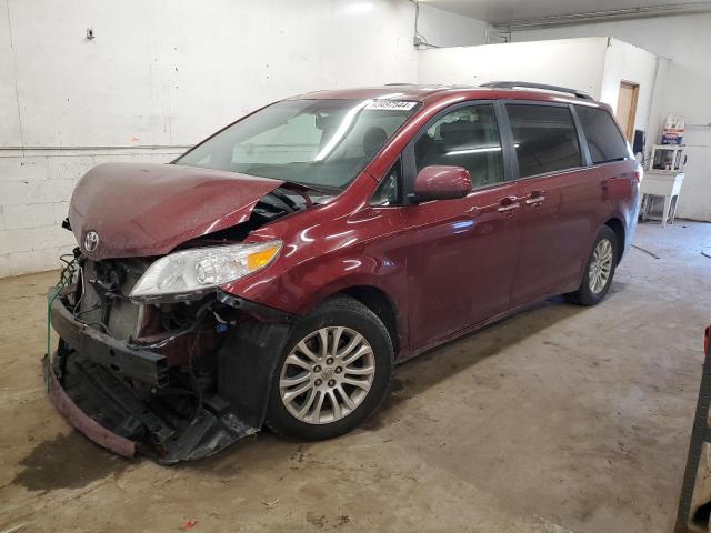 2015 TOYOTA SIENNA XLE - 5TDYK3DC1FS533032