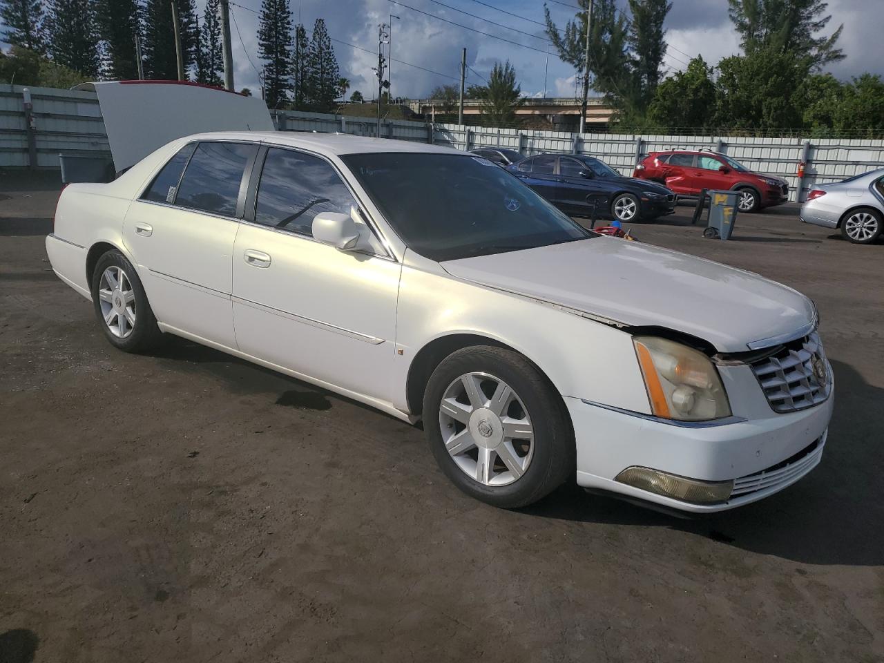 Lot #3049568685 2006 CADILLAC DTS