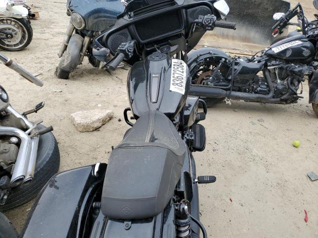 2024 HARLEY-DAVIDSON FLHX - 1HD1KB712RB621166