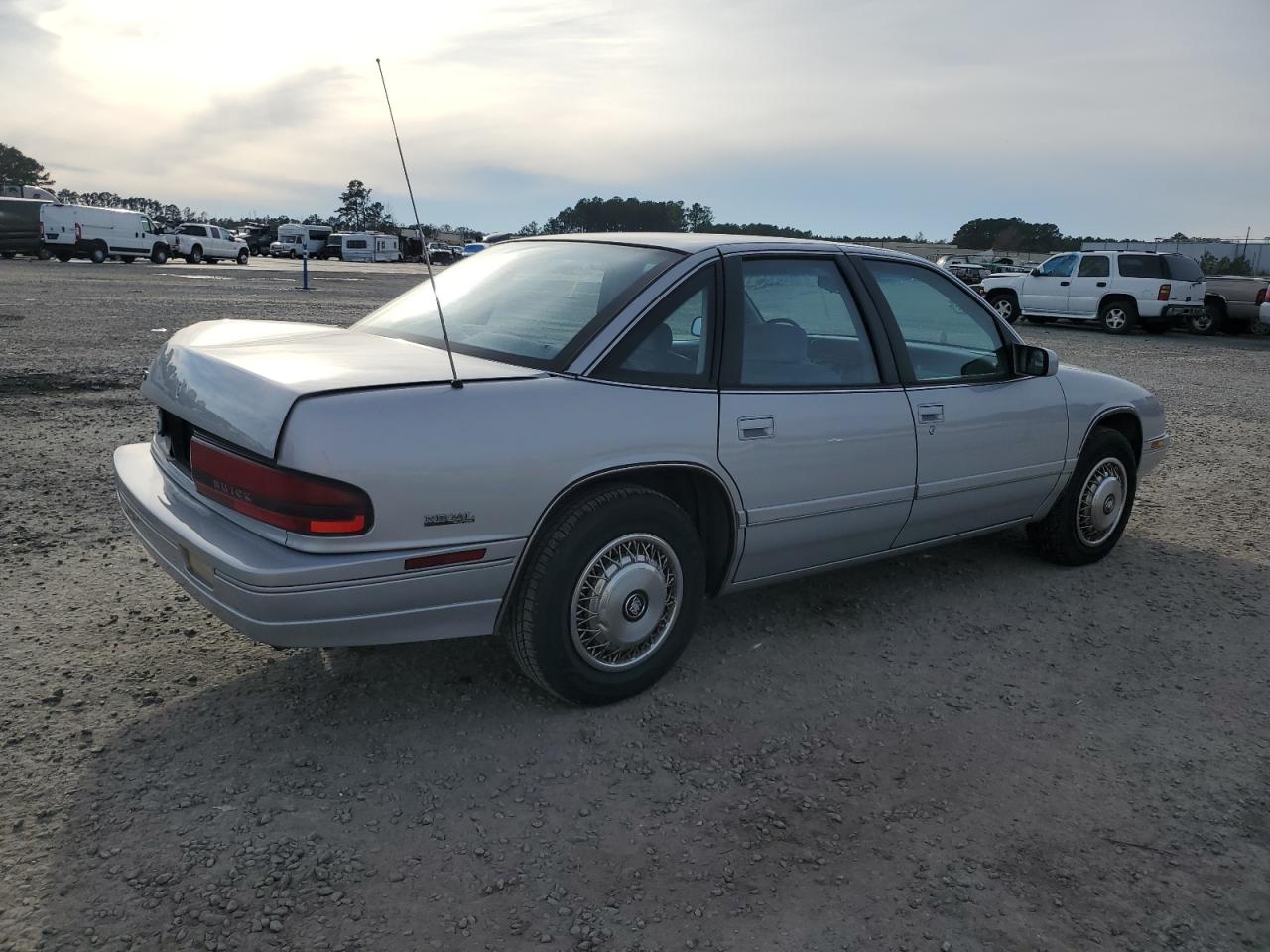 Lot #3026090175 1994 BUICK REGAL CUST