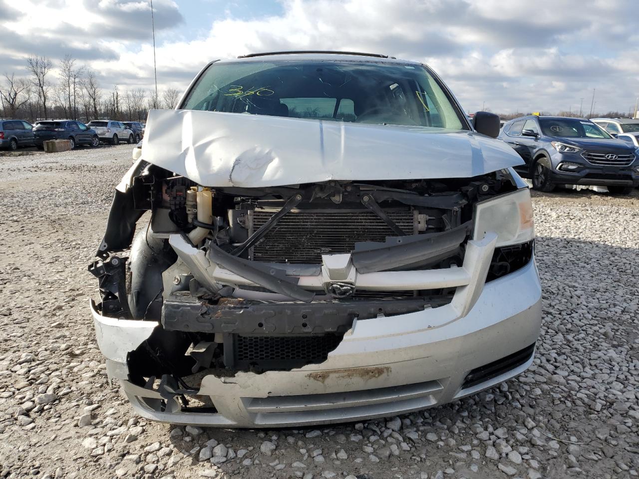 Lot #3315994088 2010 DODGE GRAND CARA