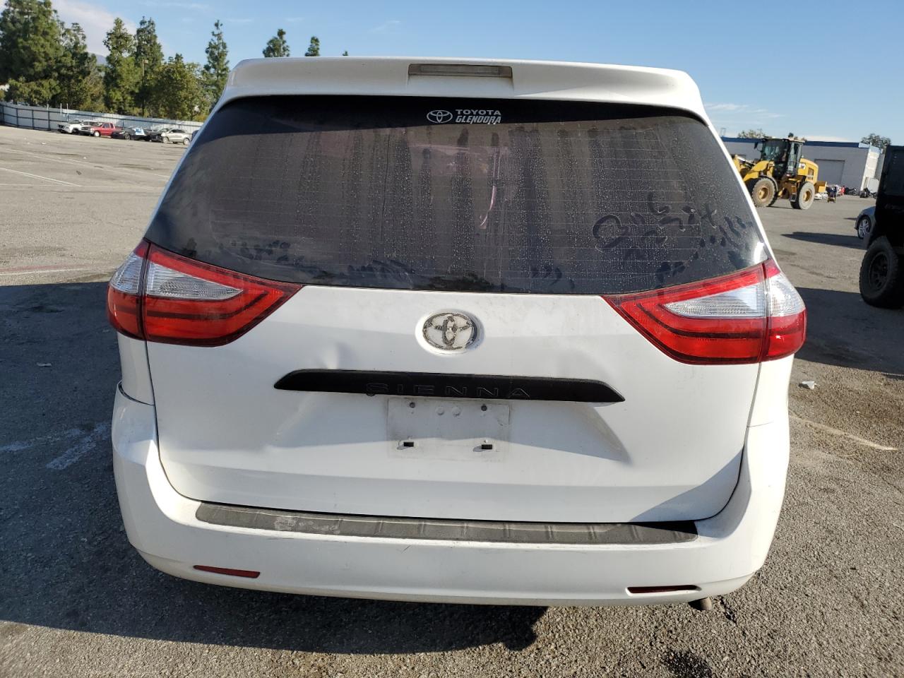 Lot #3033082026 2015 TOYOTA SIENNA