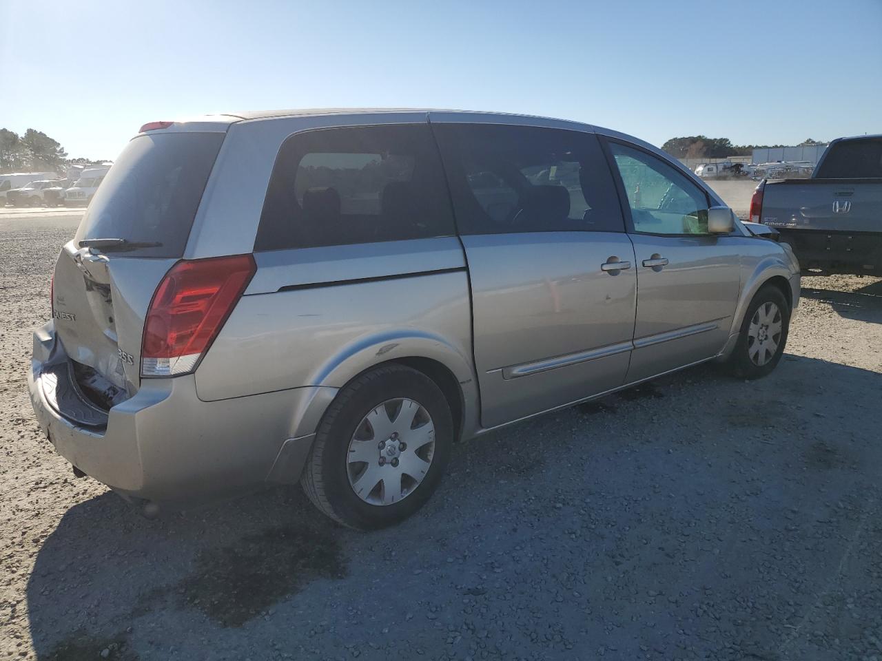 Lot #3026090166 2004 NISSAN QUEST S