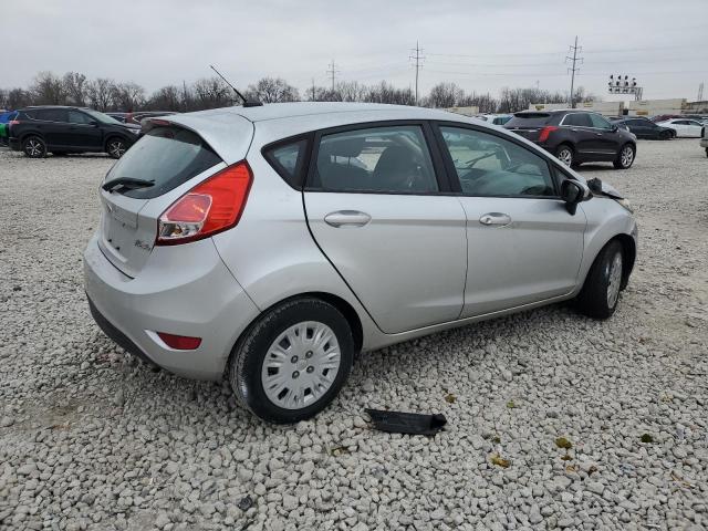 VIN 3FADP4TJ4FM127211 2015 FORD FIESTA no.3