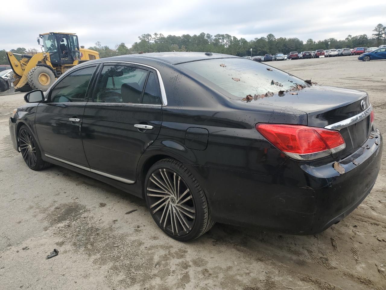 Lot #3030699111 2011 TOYOTA AVALON BAS