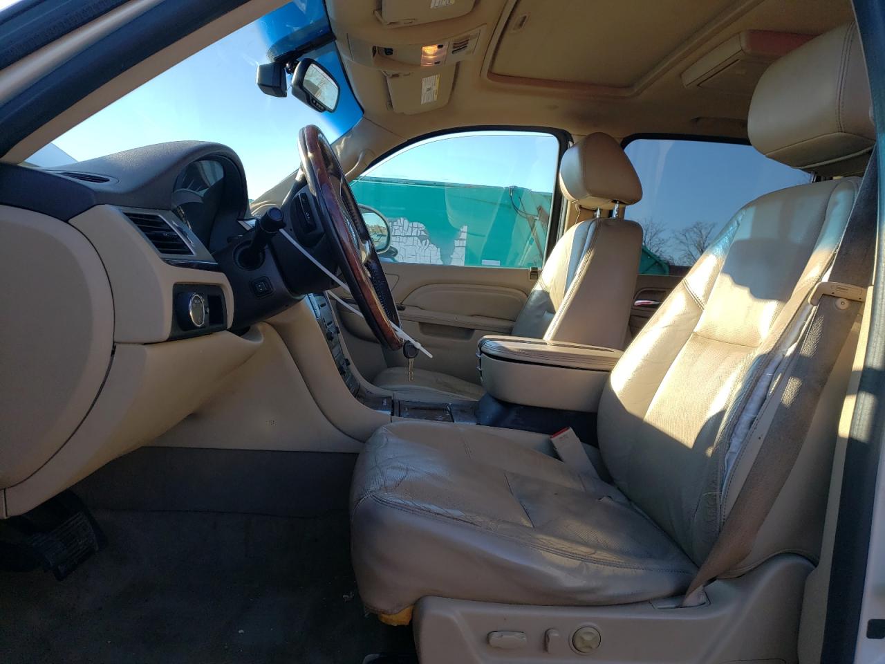 Lot #3023280903 2010 CADILLAC ESCALADE E