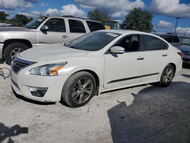 NISSAN ALTIMA 2.5 2014 white  gas 1N4AL3AP9EC903882 photo #1