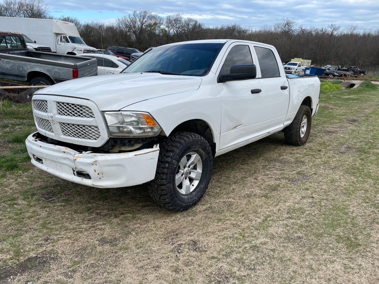 Lot #3032999020 2019 RAM 1500 CLASS