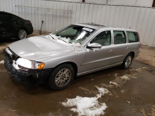 VOLVO V70 2005 silver  gas YV1SW612552469648 photo #1