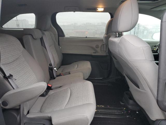 2021 TOYOTA SIENNA LE - 5TDBRKEC8MS003647