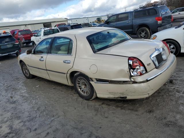 LINCOLN TOWN CAR C 1999 beige sedan 4d gas 1LNHM83WXXY678381 photo #3